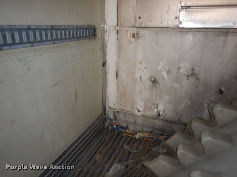 image for item KU9901 2006 Utility  refrigerated van trailer