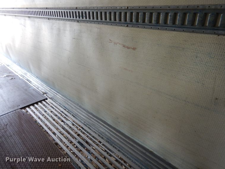 image for item KU9901 2006 Utility  refrigerated van trailer