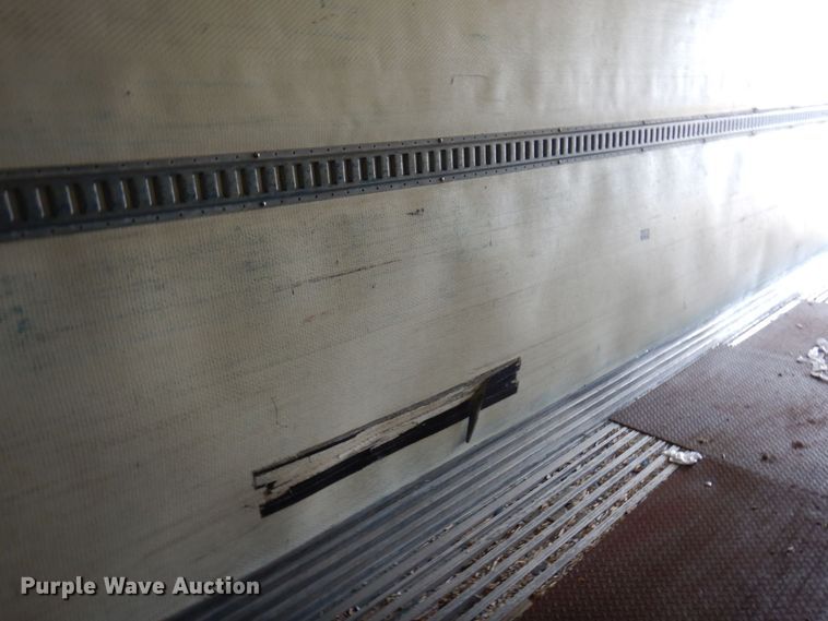 image for item KU9901 2006 Utility  refrigerated van trailer