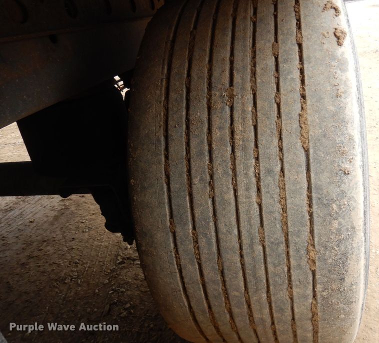 image for item KU9901 2006 Utility  refrigerated van trailer