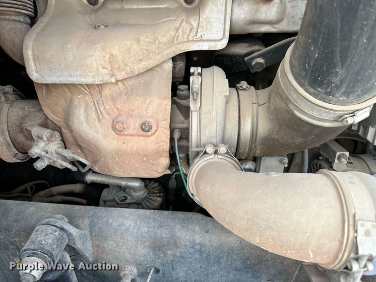 image for item KX9084 2013 Freightliner Cascadia  semi truck