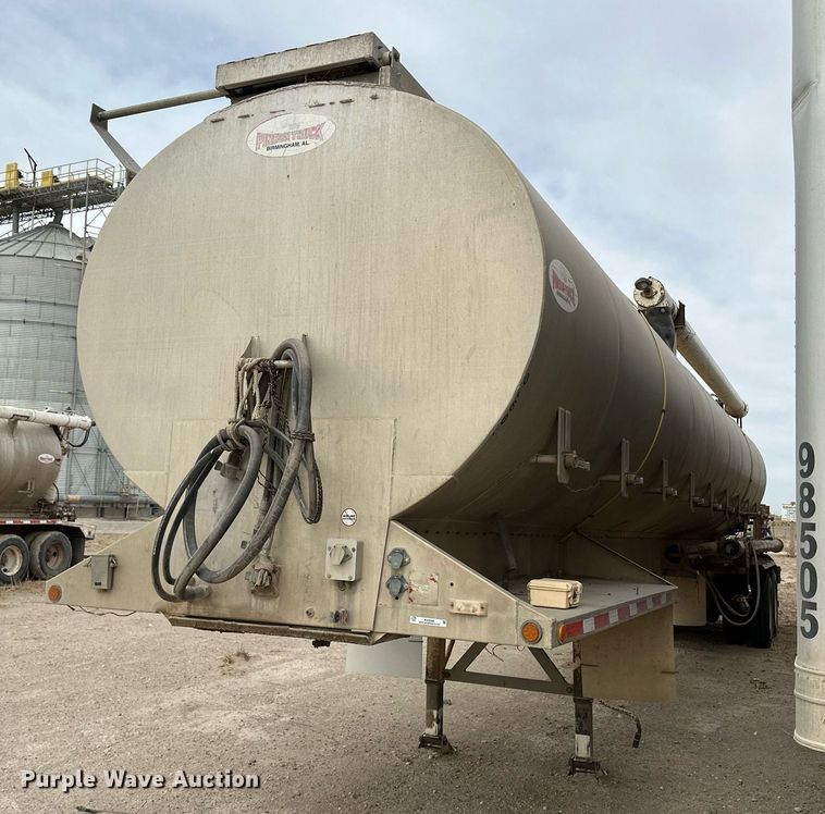 image for item KX9086 2008 Pinson  feed delivery trailer