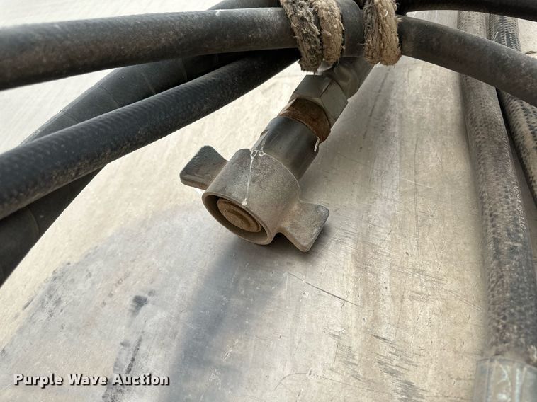 image for item KX9086 2008 Pinson  feed delivery trailer