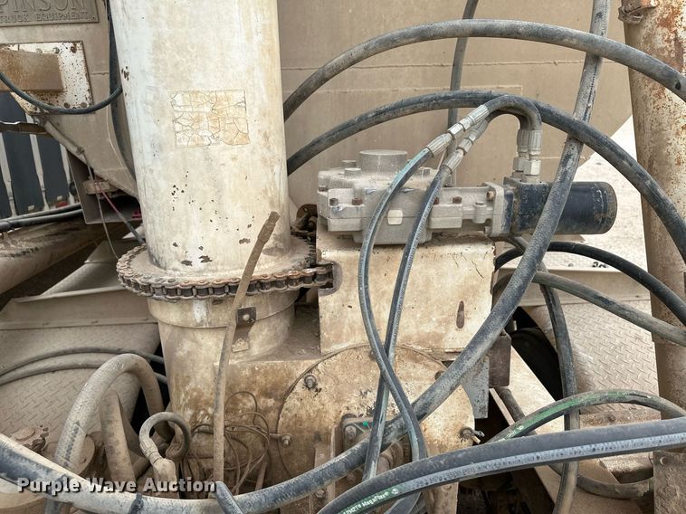 image for item KX9086 2008 Pinson  feed delivery trailer