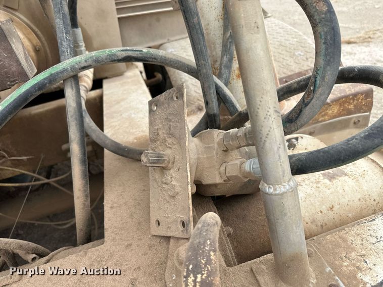 image for item KX9086 2008 Pinson  feed delivery trailer