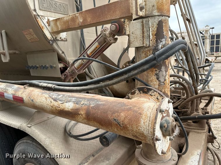 image for item KX9086 2008 Pinson  feed delivery trailer