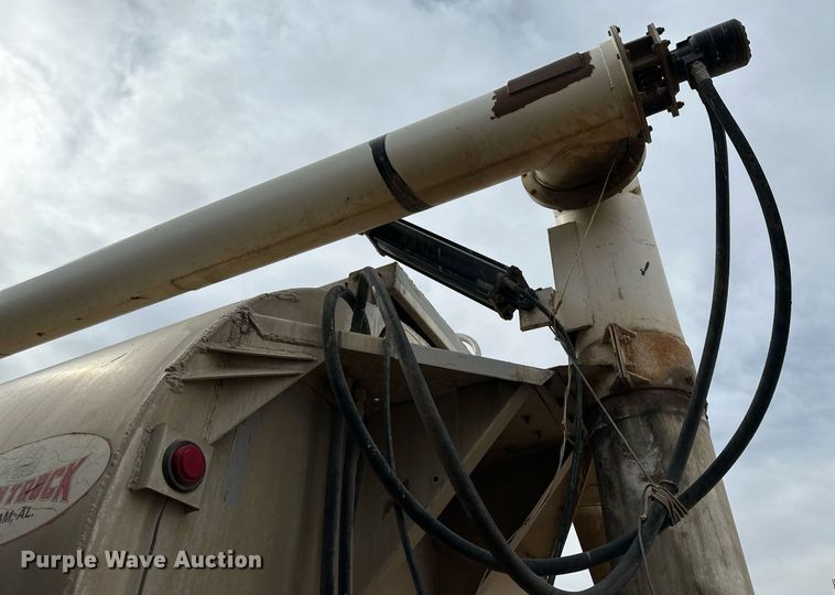 image for item KX9086 2008 Pinson  feed delivery trailer