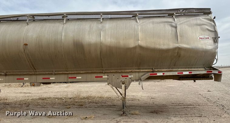 image for item KX9087 2005 Pinson  feed delivery trailer