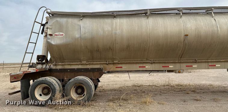 image for item KX9087 2005 Pinson  feed delivery trailer
