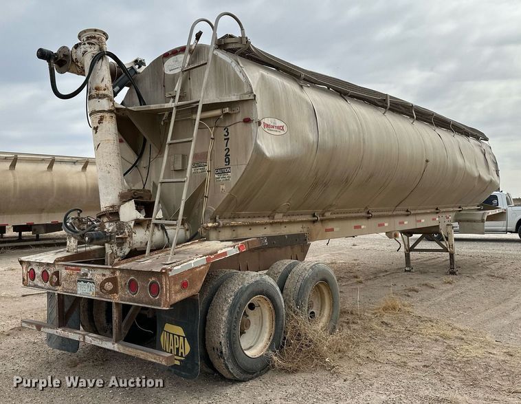 image for item KX9087 2005 Pinson  feed delivery trailer