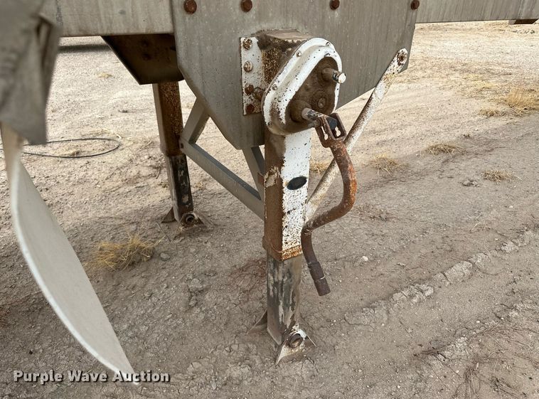 image for item KX9087 2005 Pinson  feed delivery trailer