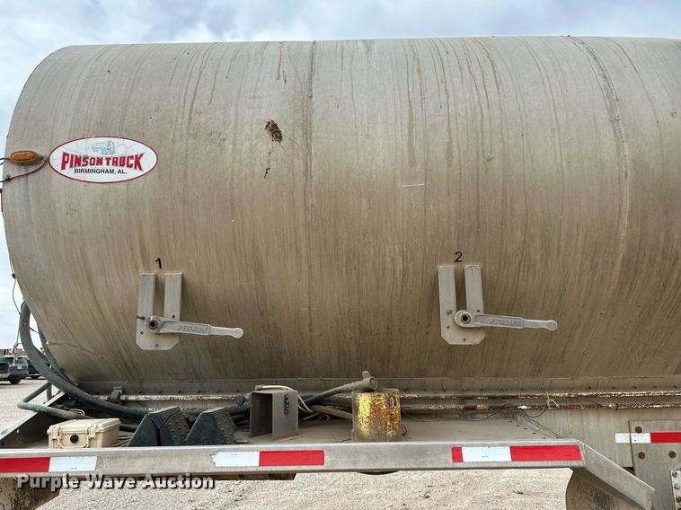 image for item KX9087 2005 Pinson  feed delivery trailer