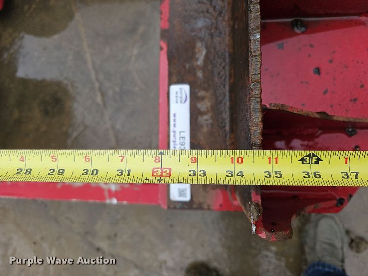 image for item LE9328 Steerable pusher axle