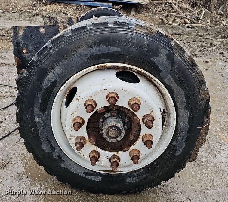 image for item LE9329 Steerable pusher axle