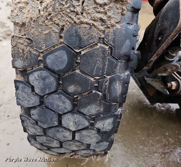 image for item LE9329 Steerable pusher axle