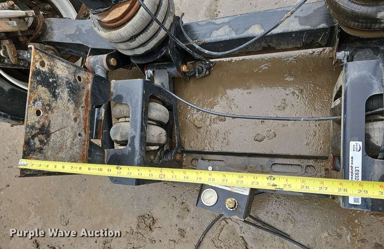 image for item LE9329 Steerable pusher axle