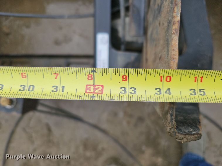 image for item LE9329 Steerable pusher axle