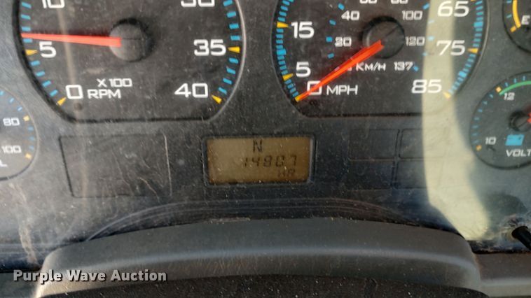 image for item LF9538 2007 International 8600  semi truck