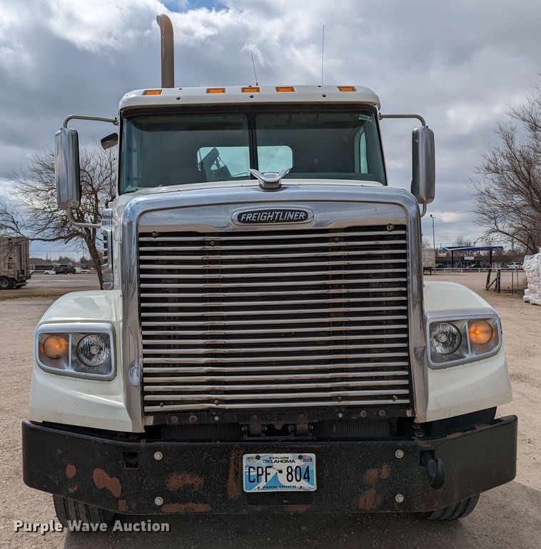 image for item LF9776 2013 Freightliner Coronado  semi truck