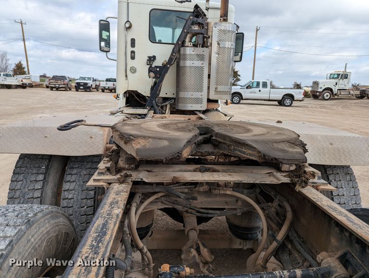 image for item LF9776 2013 Freightliner Coronado  semi truck