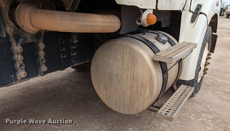 image for item LF9776 2013 Freightliner Coronado  semi truck