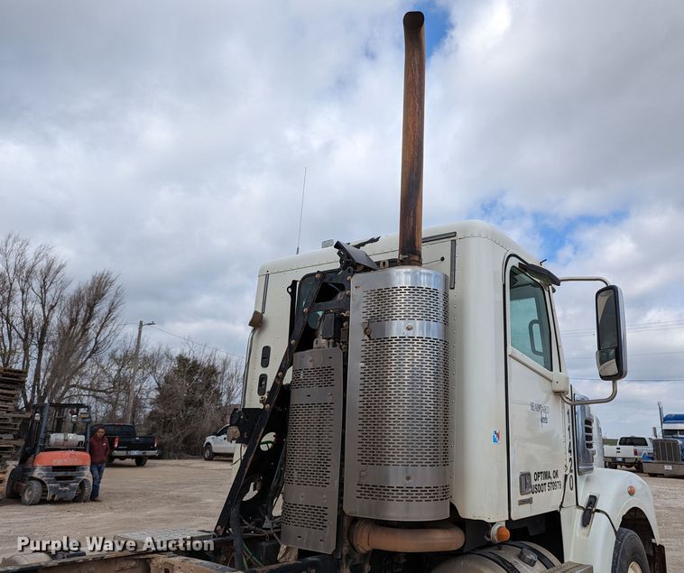 image for item LF9776 2013 Freightliner Coronado  semi truck