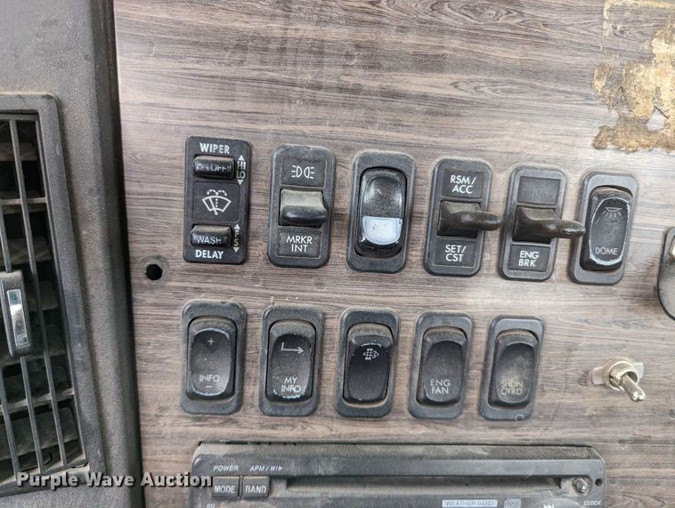 image for item LF9776 2013 Freightliner Coronado  semi truck