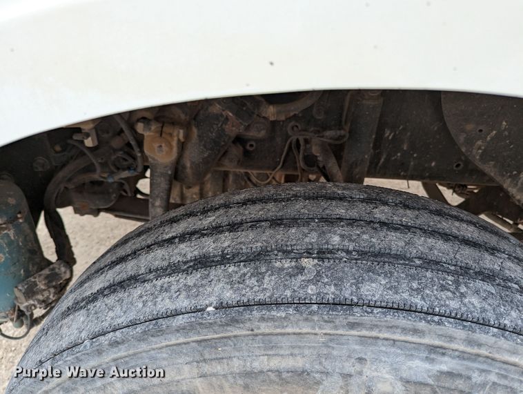 image for item LF9776 2013 Freightliner Coronado  semi truck