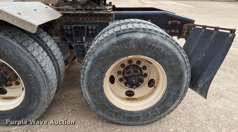 image for item LF9776 2013 Freightliner Coronado  semi truck