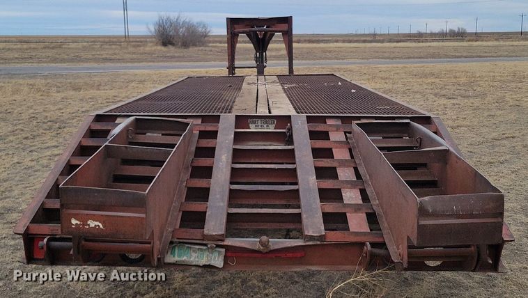 image for item LG9401 Equipment trailer