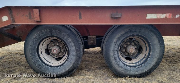 image for item LG9401 Equipment trailer