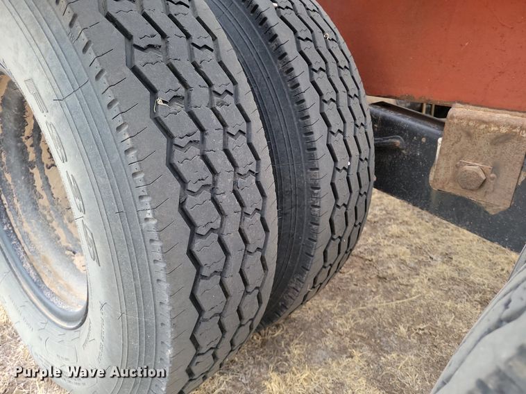 image for item LG9401 Equipment trailer