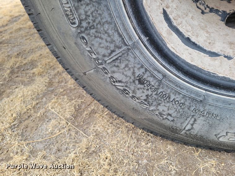 image for item LG9401 Equipment trailer