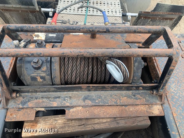 image for item LI9157 2005 Trail King TK70HT-482  drop deck trailer