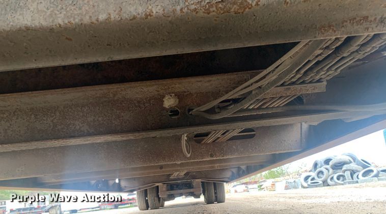 image for item LI9157 2005 Trail King TK70HT-482  drop deck trailer