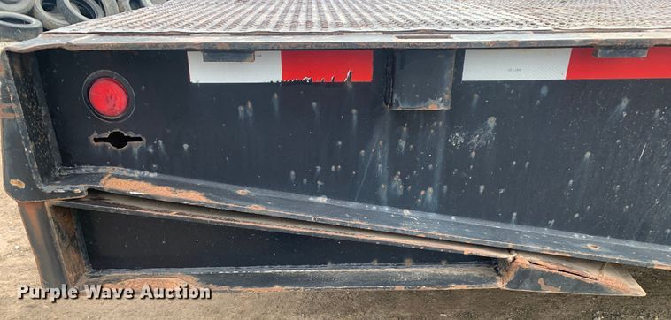 image for item LI9157 2005 Trail King TK70HT-482  drop deck trailer