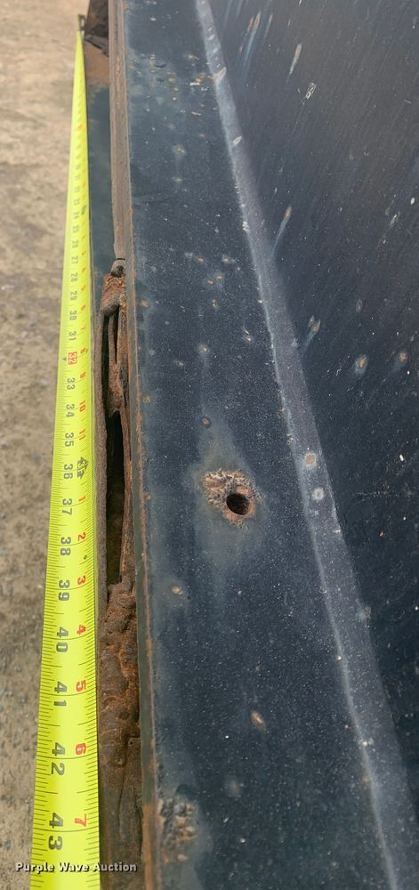 image for item LI9157 2005 Trail King TK70HT-482  drop deck trailer