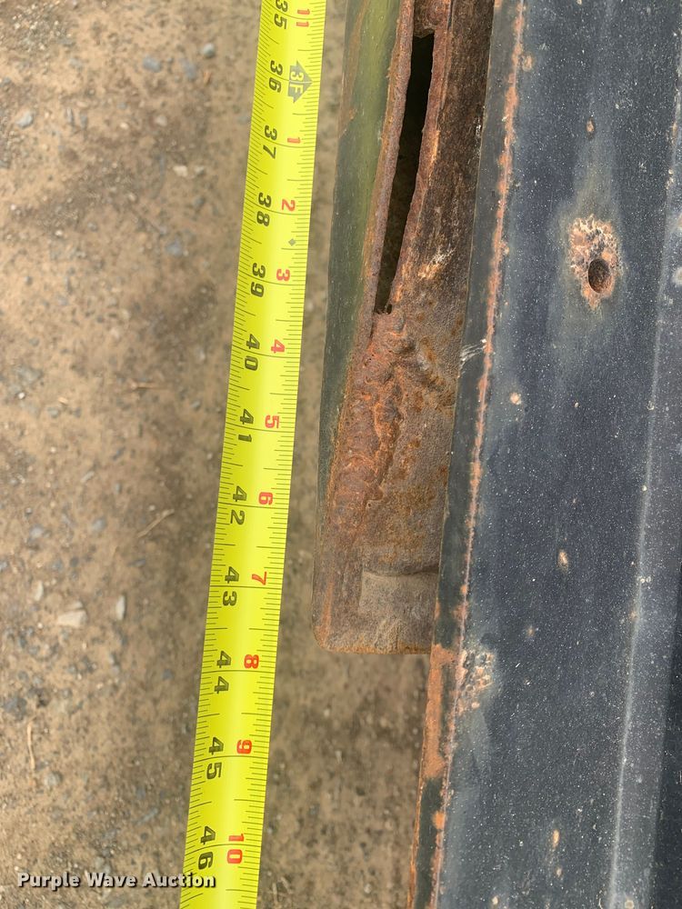 image for item LI9157 2005 Trail King TK70HT-482  drop deck trailer