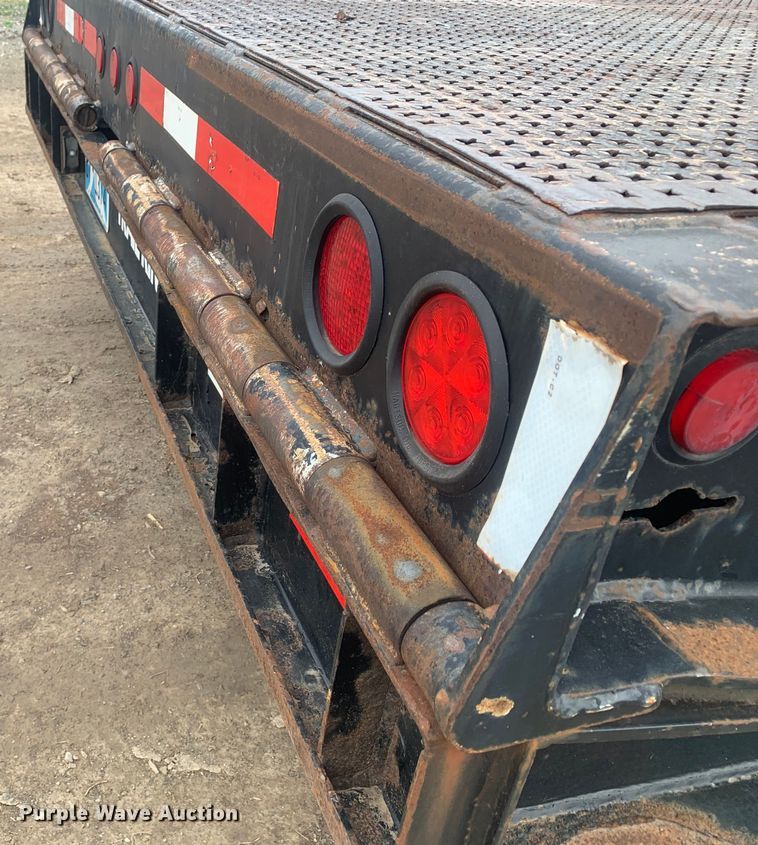 image for item LI9157 2005 Trail King TK70HT-482  drop deck trailer