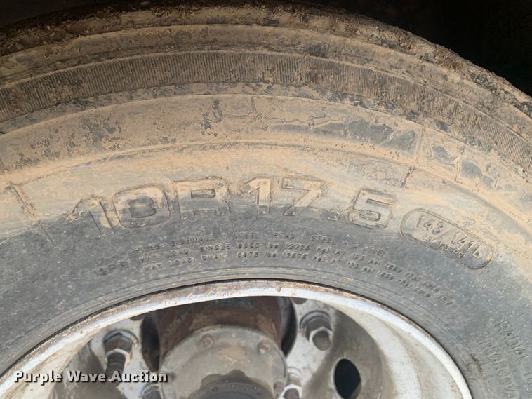 image for item LI9157 2005 Trail King TK70HT-482  drop deck trailer