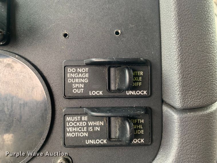 image for item LI9161 2016 Freightliner Cascadia  semi truck