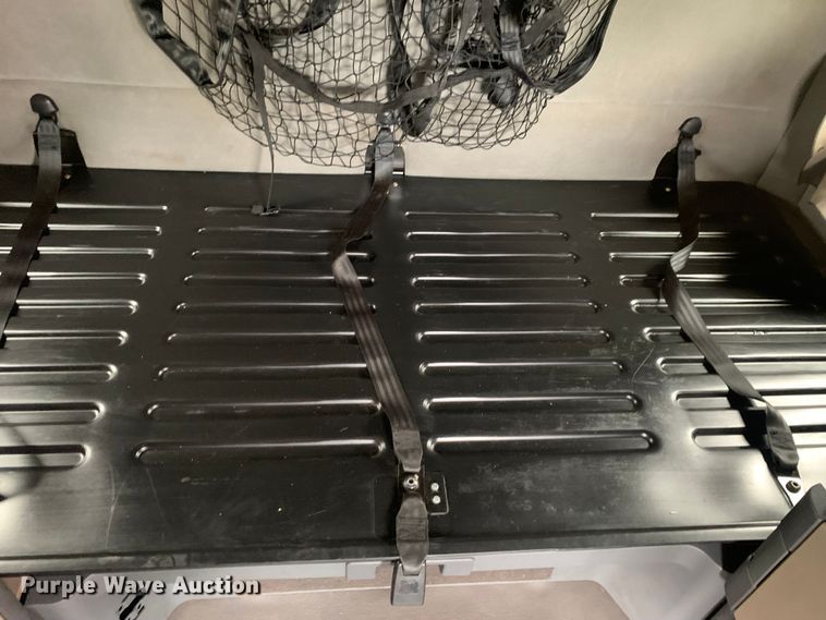 image for item LI9161 2016 Freightliner Cascadia  semi truck