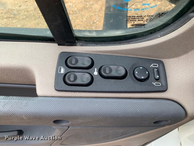 image for item LI9161 2016 Freightliner Cascadia  semi truck