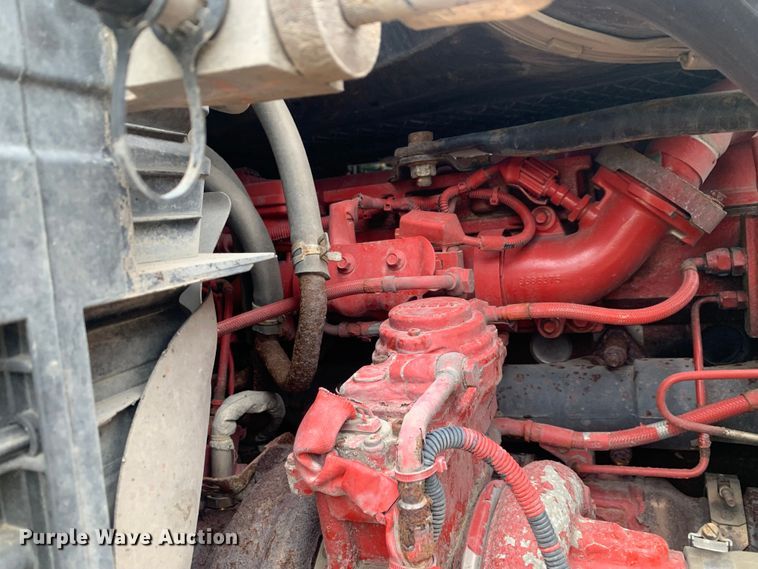 image for item LI9161 2016 Freightliner Cascadia  semi truck