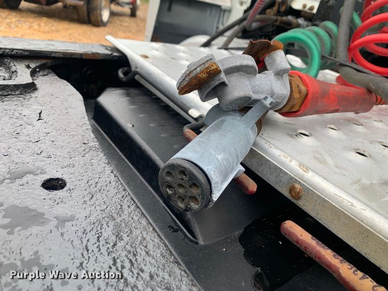 image for item LI9161 2016 Freightliner Cascadia  semi truck