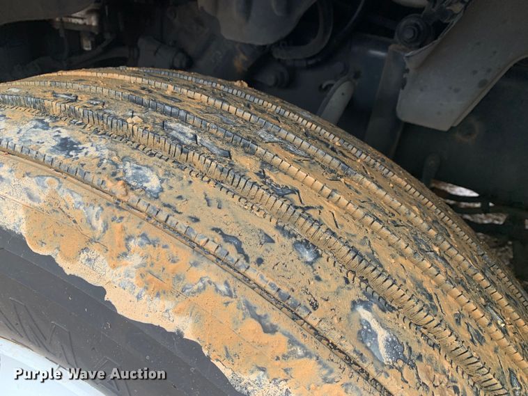 image for item LI9161 2016 Freightliner Cascadia  semi truck