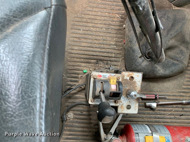 image for item LI9218 2006 Freightliner Columbia  semi truck