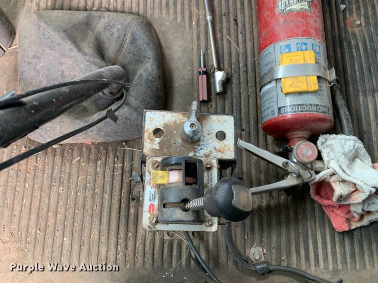 image for item LI9218 2006 Freightliner Columbia  semi truck