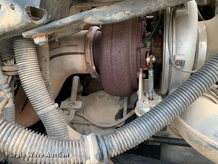 image for item LI9218 2006 Freightliner Columbia  semi truck