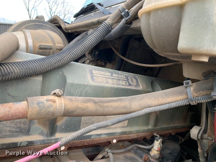 image for item LI9218 2006 Freightliner Columbia  semi truck